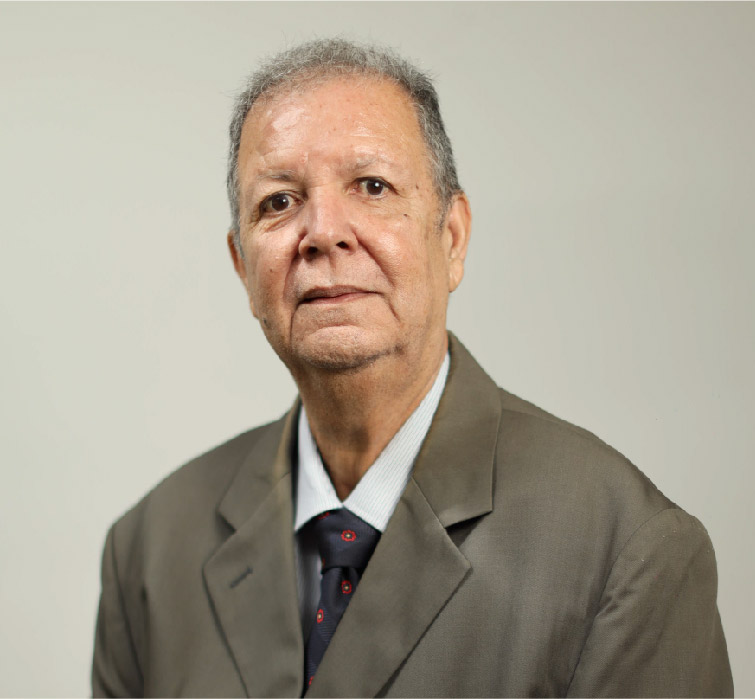 Dr. Jesús León